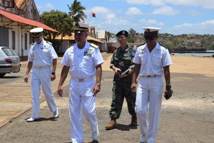 EUNAVFOR Force Commander and Commander of Naval Base of Antsiranana during the visit